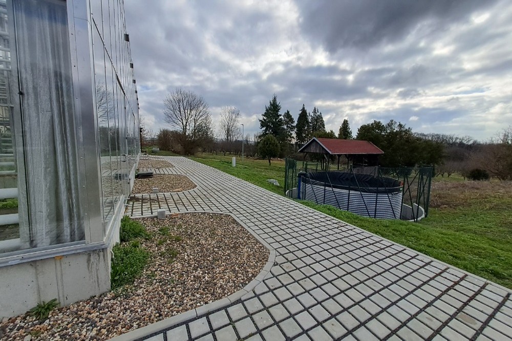 2 - Retenční nádrž na dešťovou vodu, komunikace